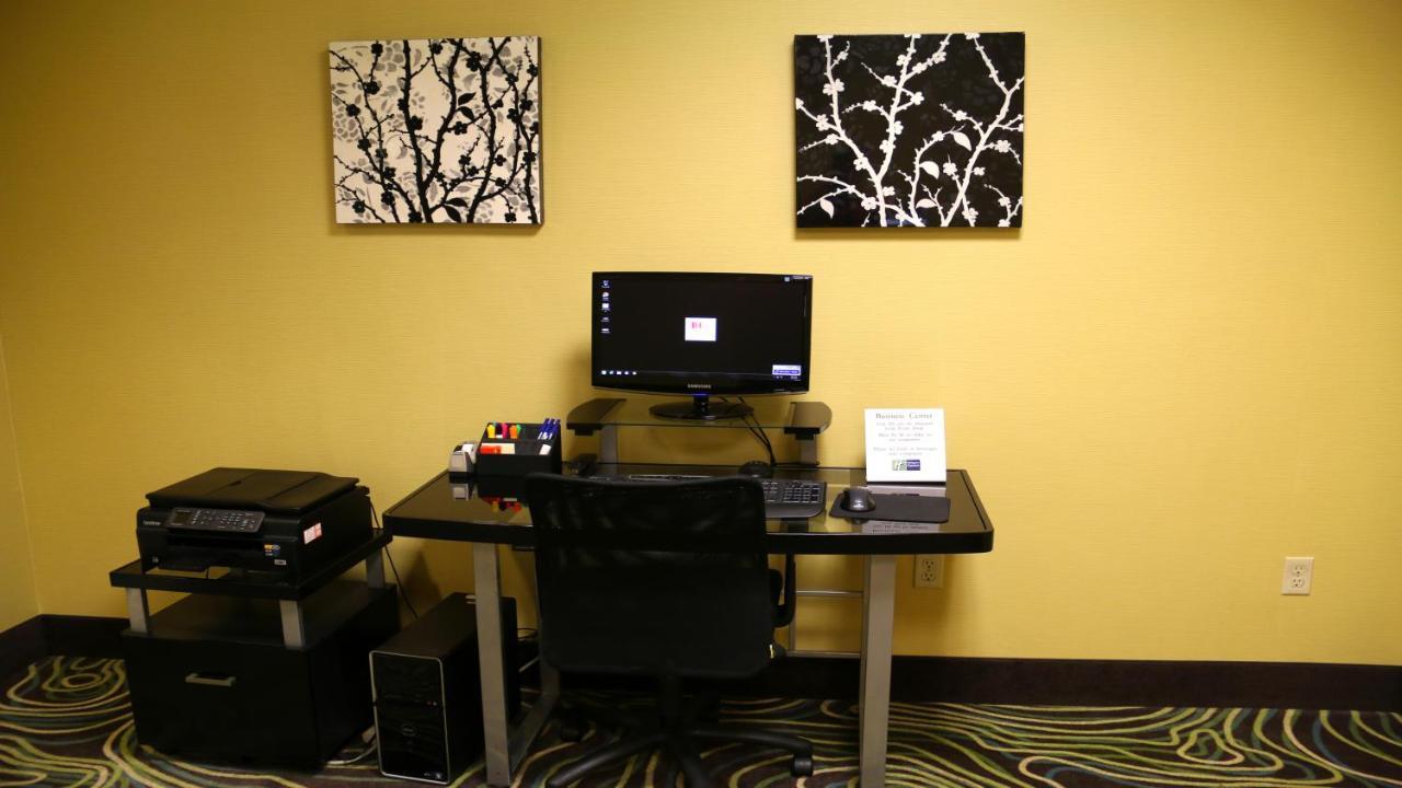 Holiday Inn Express Hotel & Suites Saginaw By Ihg Екстер'єр фото