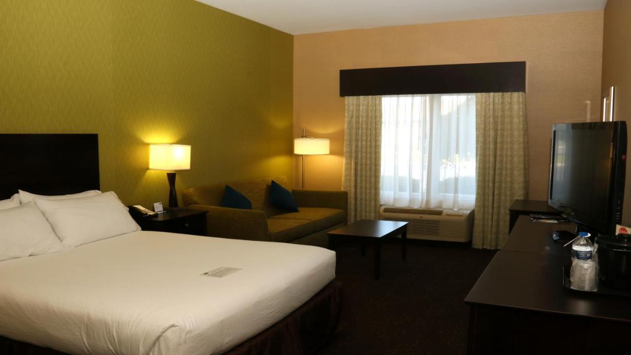 Holiday Inn Express Hotel & Suites Saginaw By Ihg Екстер'єр фото