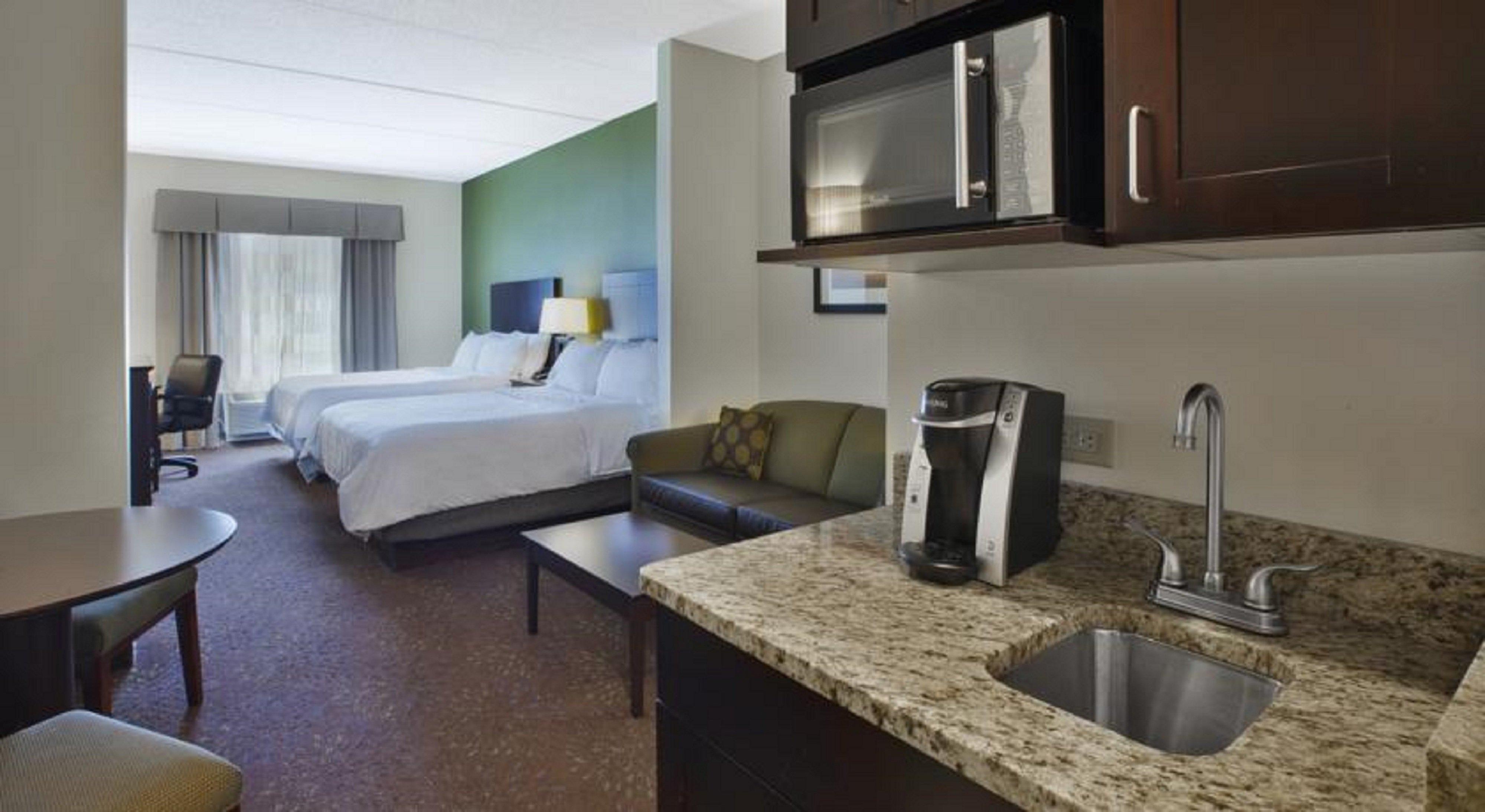 Holiday Inn Express Hotel & Suites Saginaw By Ihg Екстер'єр фото