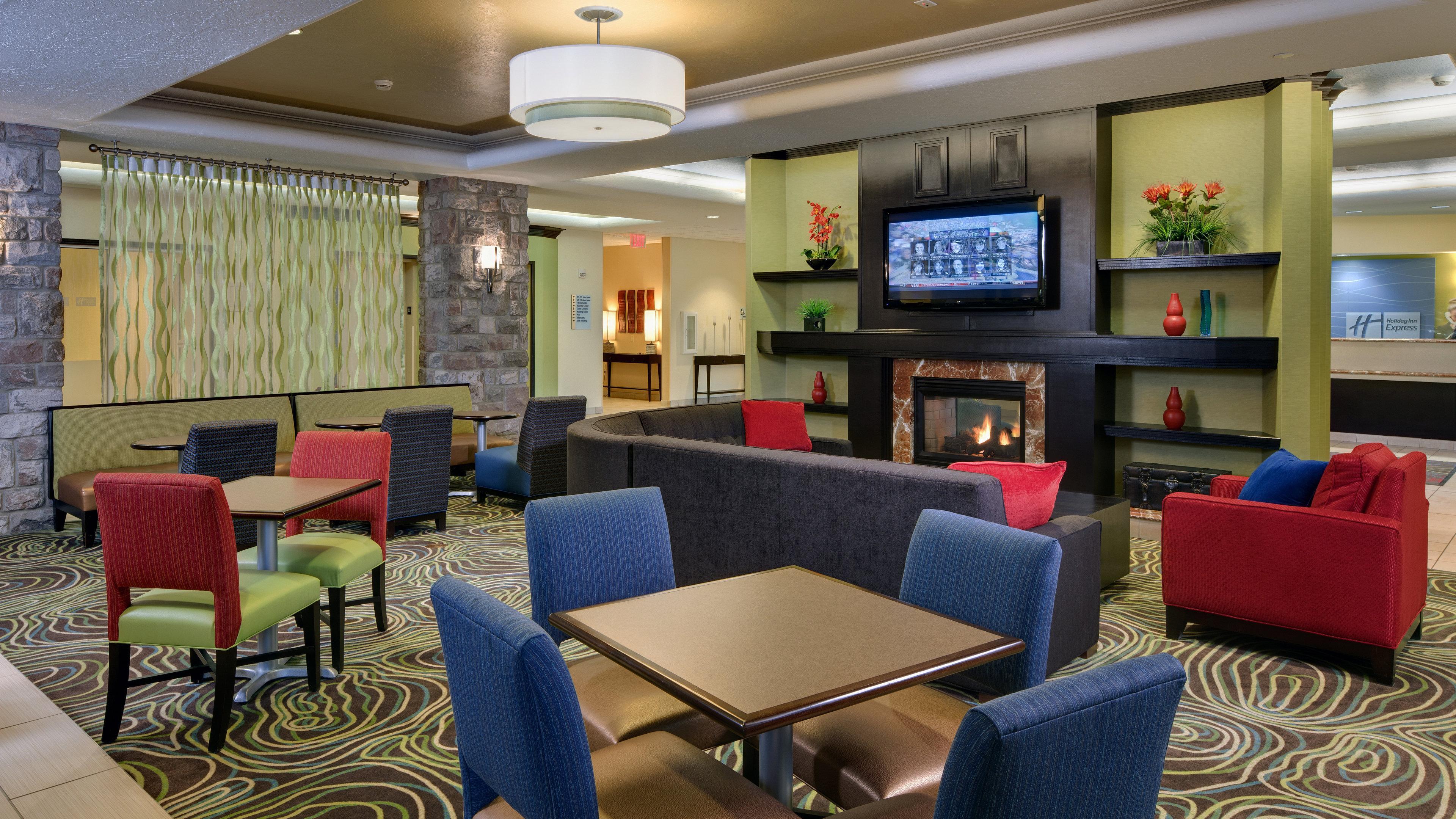 Holiday Inn Express Hotel & Suites Saginaw By Ihg Екстер'єр фото