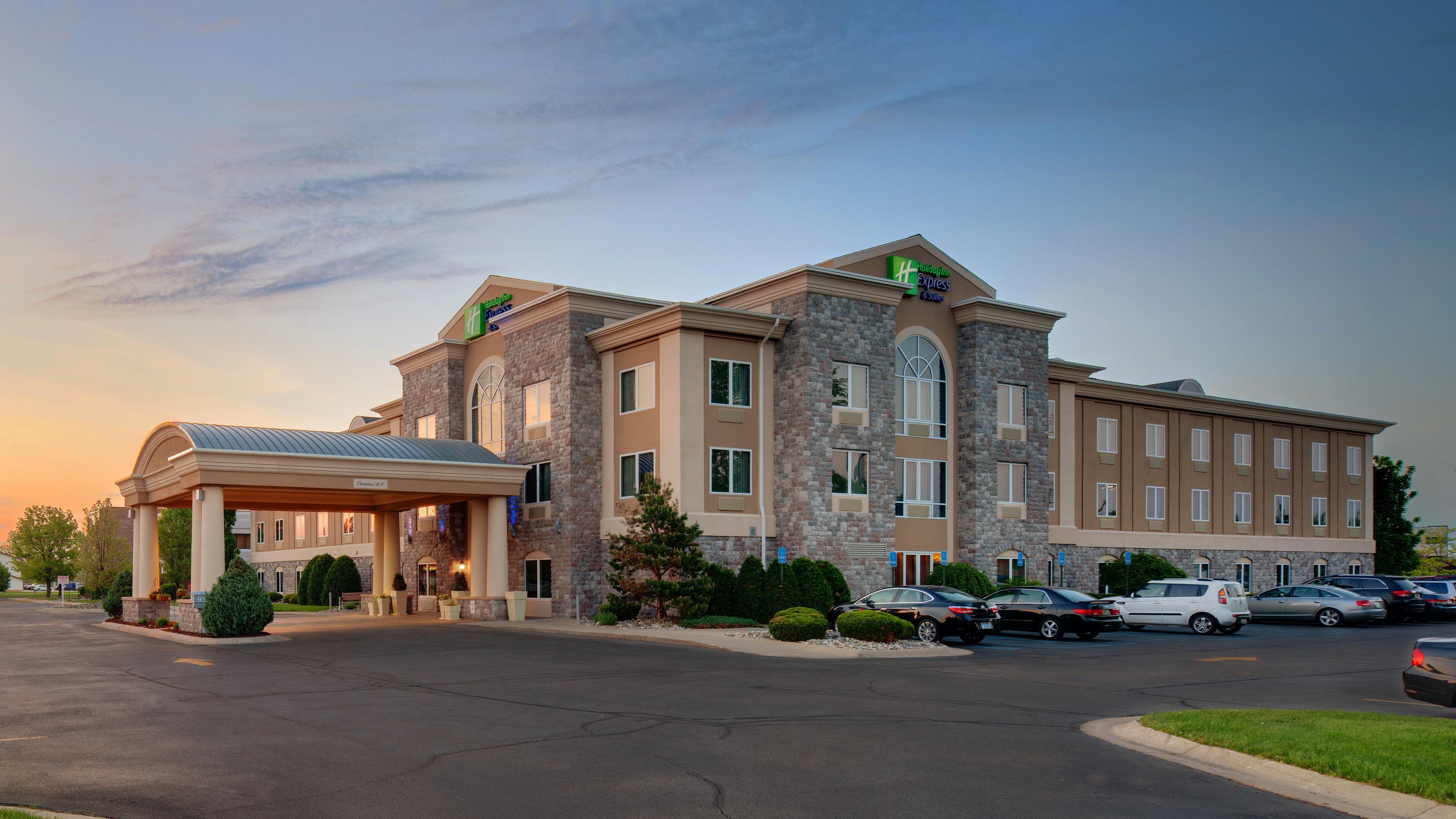 Holiday Inn Express Hotel & Suites Saginaw By Ihg Екстер'єр фото