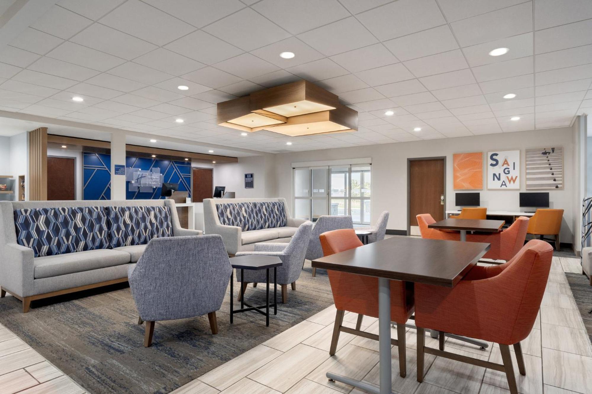 Holiday Inn Express Hotel & Suites Saginaw By Ihg Екстер'єр фото