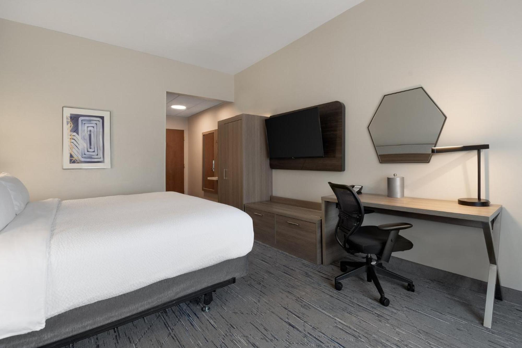 Holiday Inn Express Hotel & Suites Saginaw By Ihg Екстер'єр фото