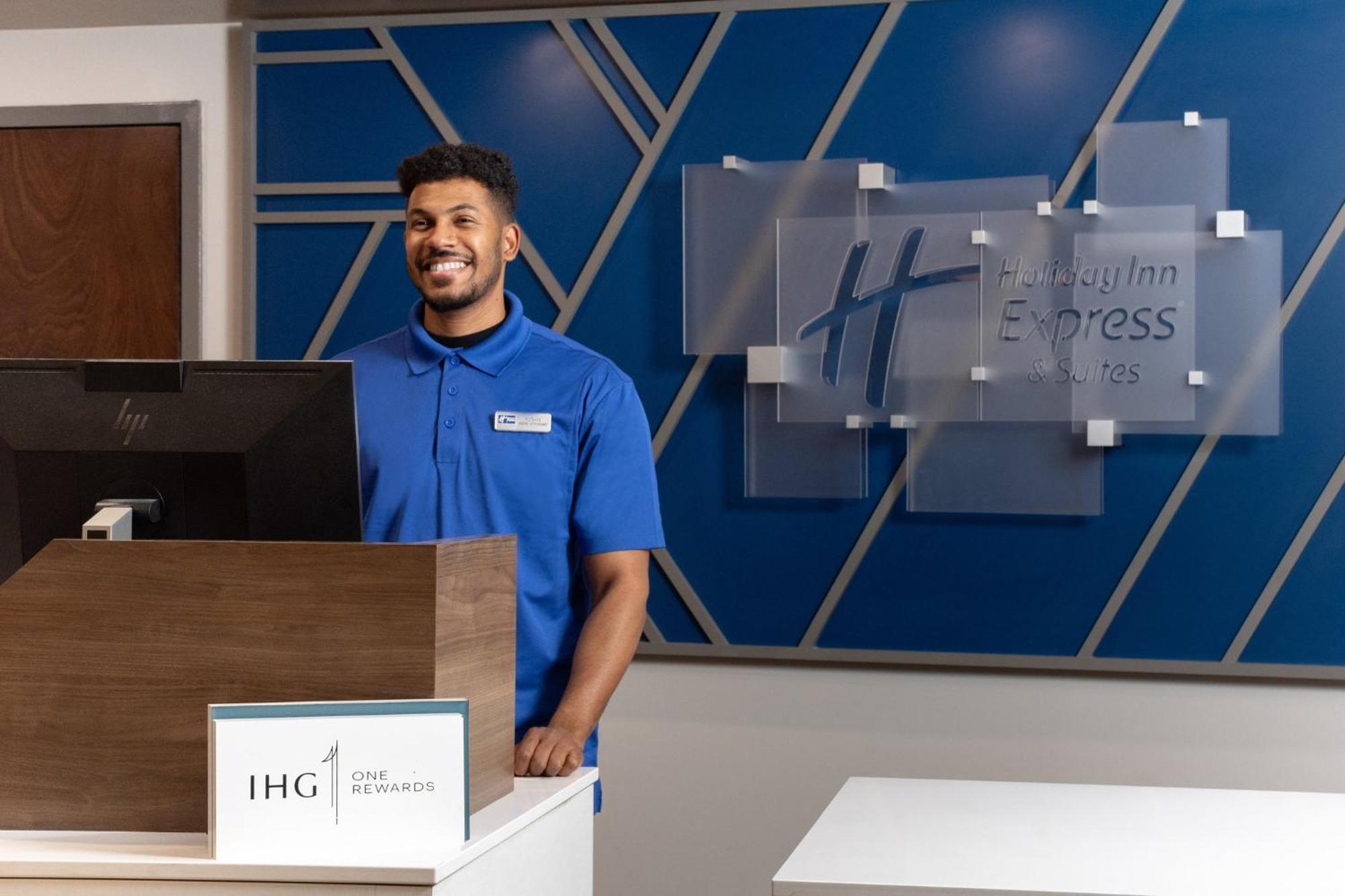 Holiday Inn Express Hotel & Suites Saginaw By Ihg Екстер'єр фото